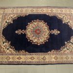 832 3021 ORIENTAL RUG